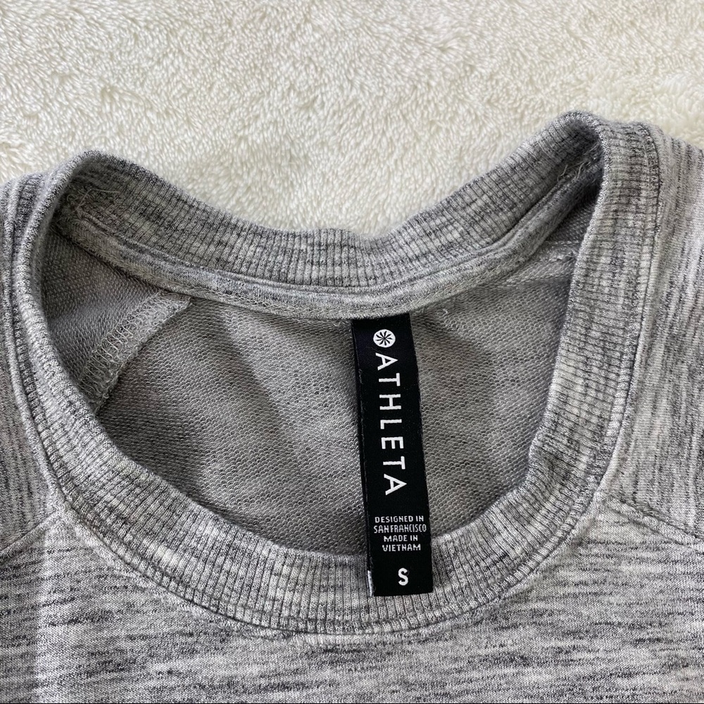 Athleta Heathered Gray Mindset Pullover Crewneck … - image 3